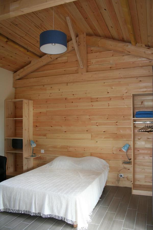 Camping les vergers de Squividan *** Tréffiagat Extérieur photo