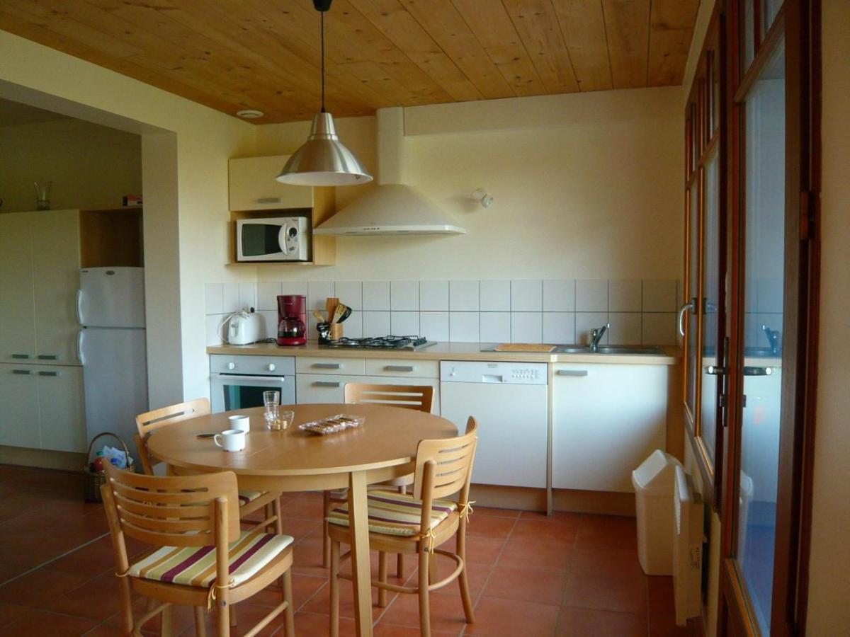Camping les vergers de Squividan *** Tréffiagat Extérieur photo