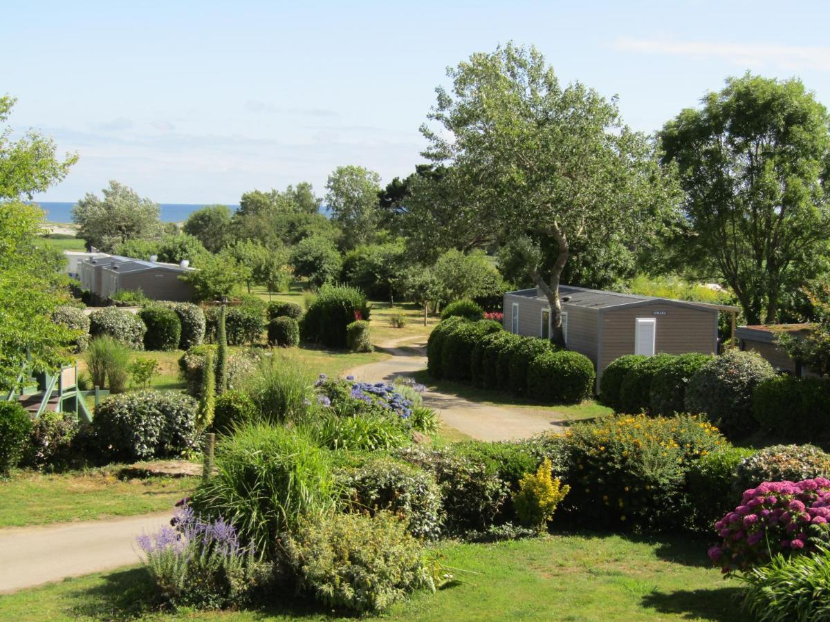 Camping les vergers de Squividan *** Tréffiagat Extérieur photo