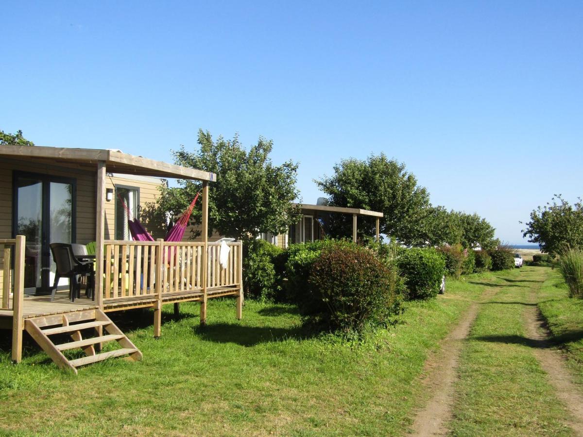 Camping les vergers de Squividan *** Tréffiagat Extérieur photo